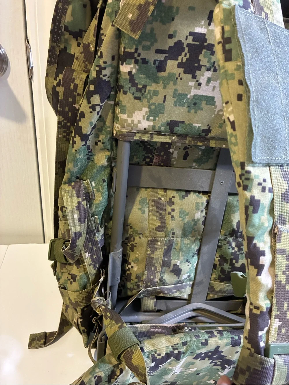 LBT-2657J 8-Pocket Lightweight Backpack AOR2 London Bridge Trading Navy DEVGRU